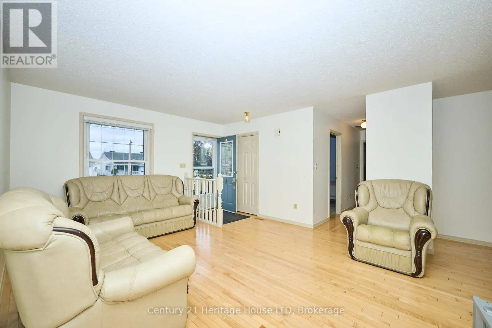 466 BELLEAIR BOULEVARD