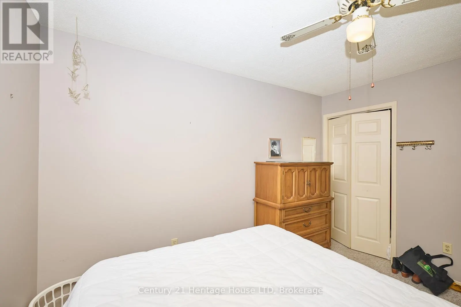 466 BELLEAIR BOULEVARD