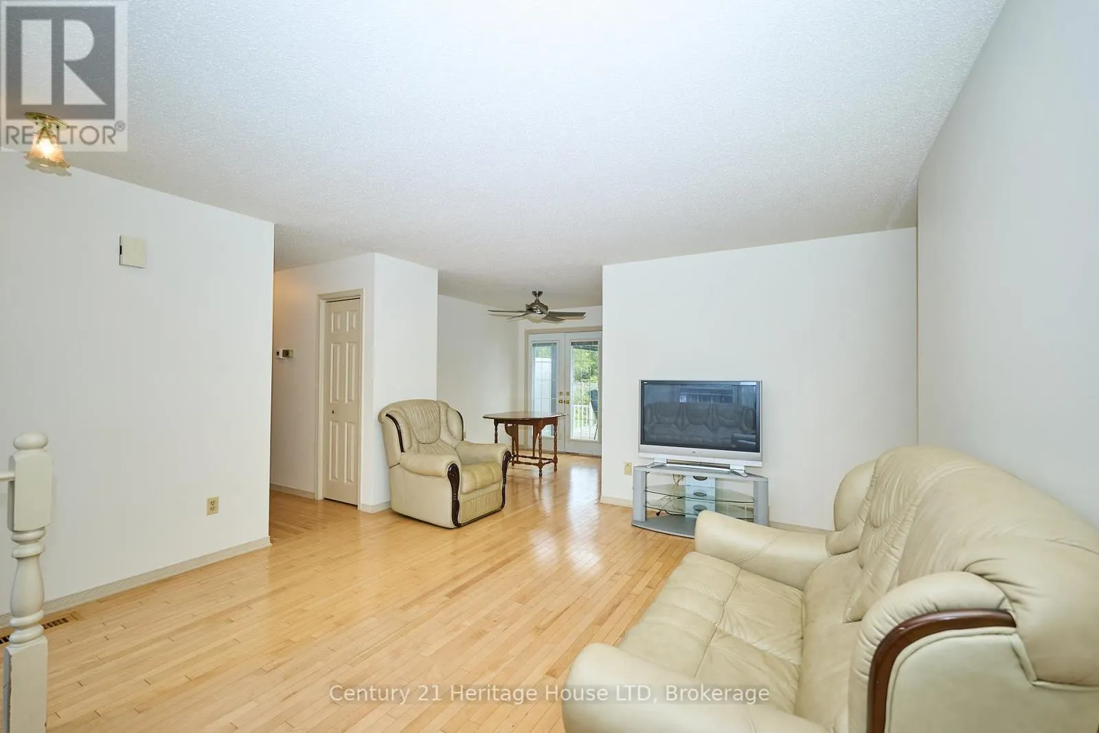 466 BELLEAIR BOULEVARD