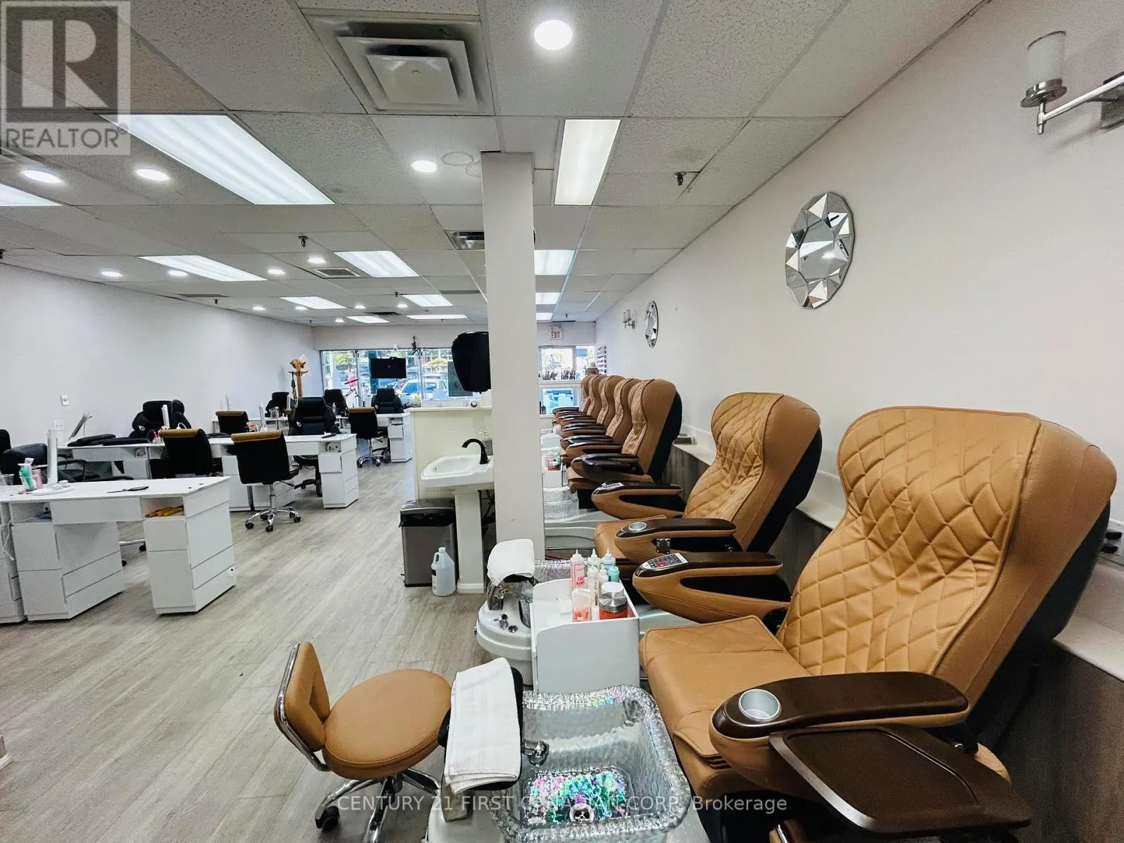 3 - 11 BASELINE ROAD E, #3