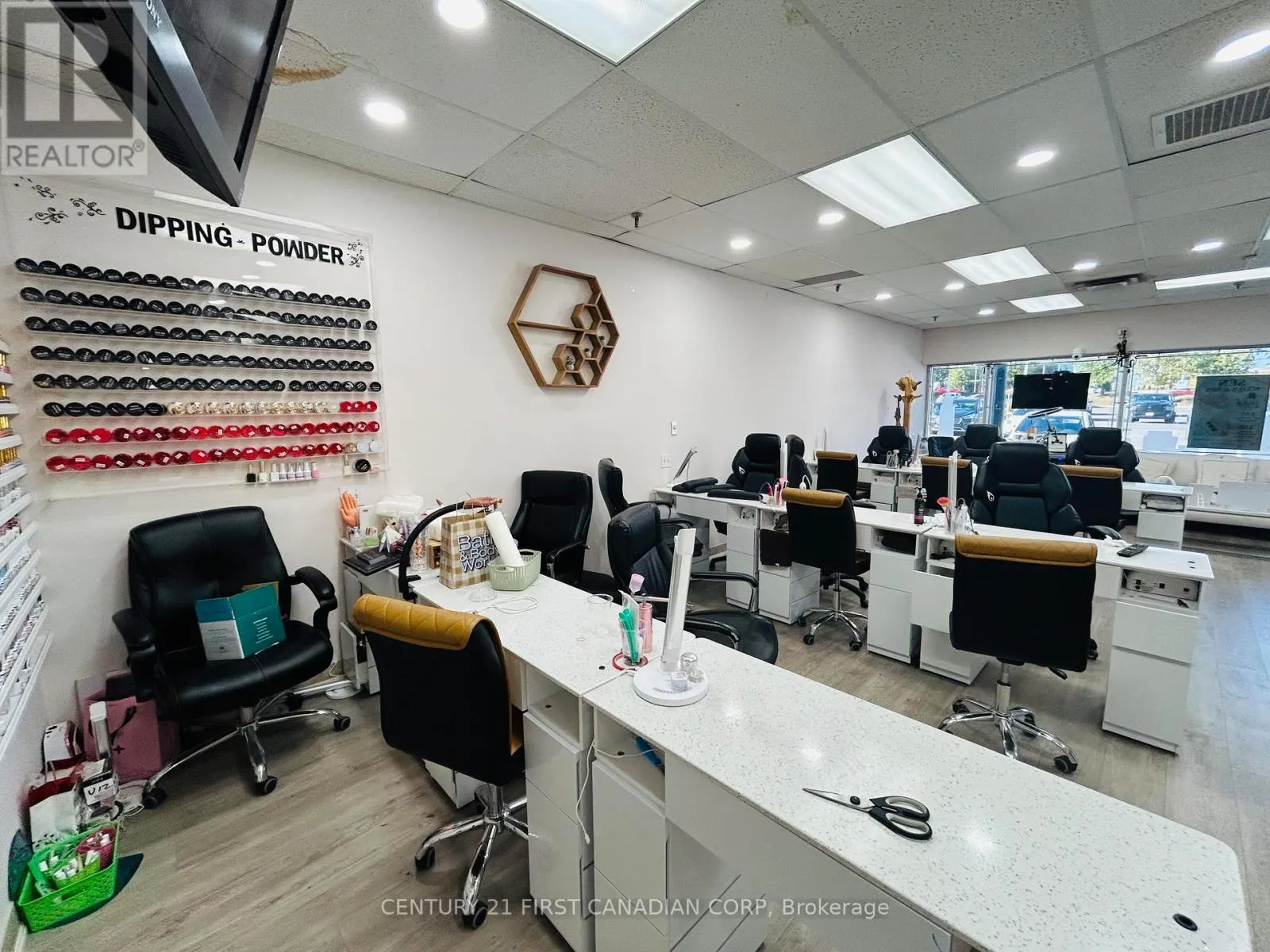3 - 11 BASELINE ROAD E, #3