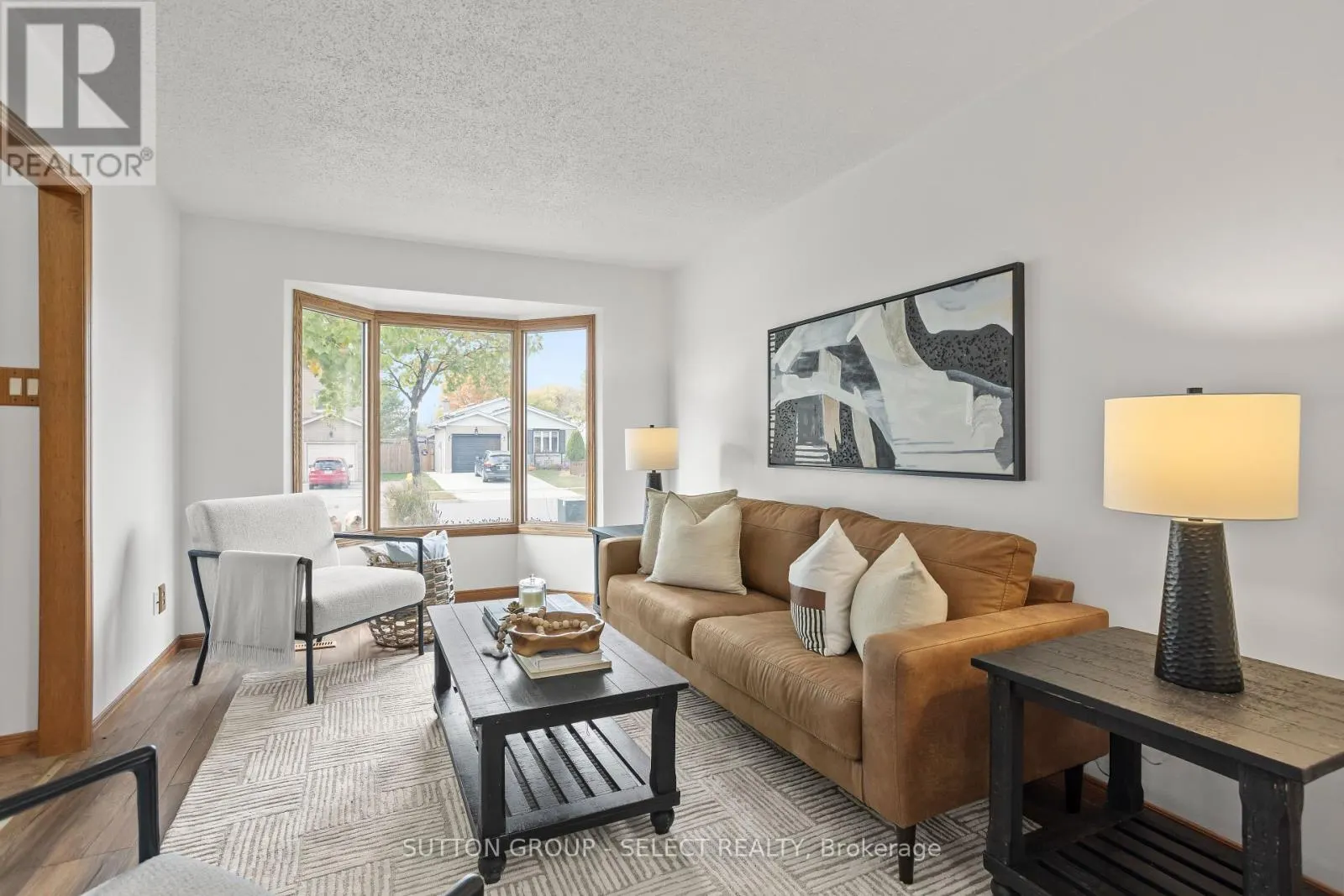 1615 JALNA BOULEVARD