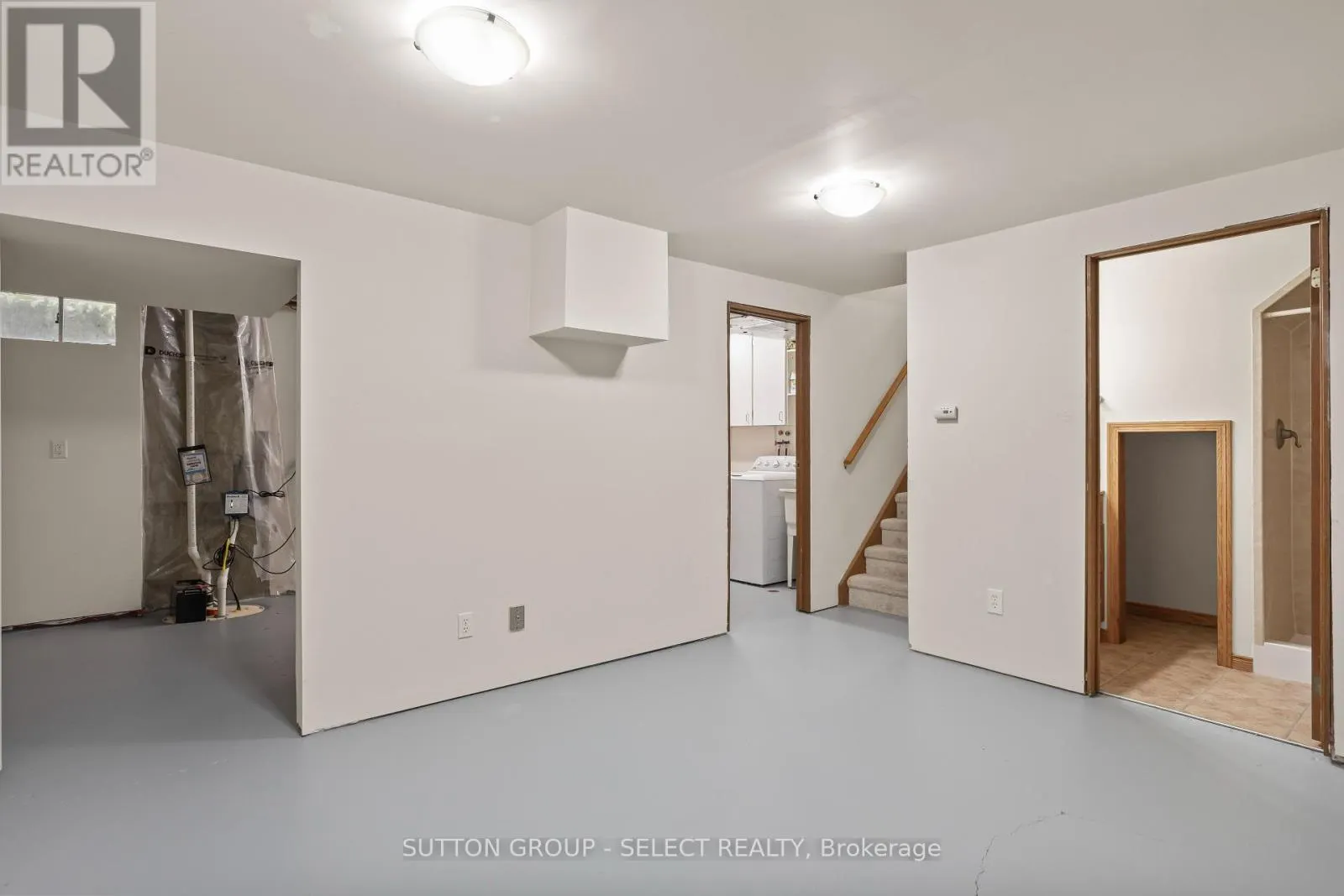 1615 JALNA BOULEVARD