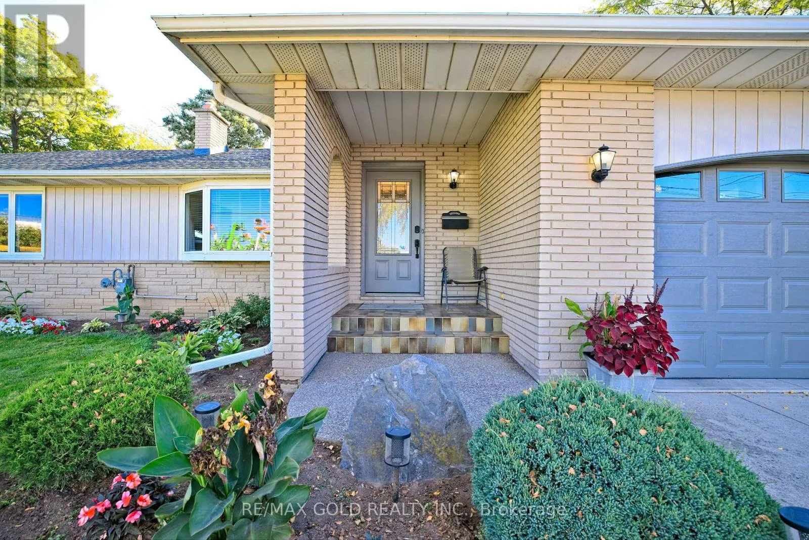 32 ORIOLE AVENUE