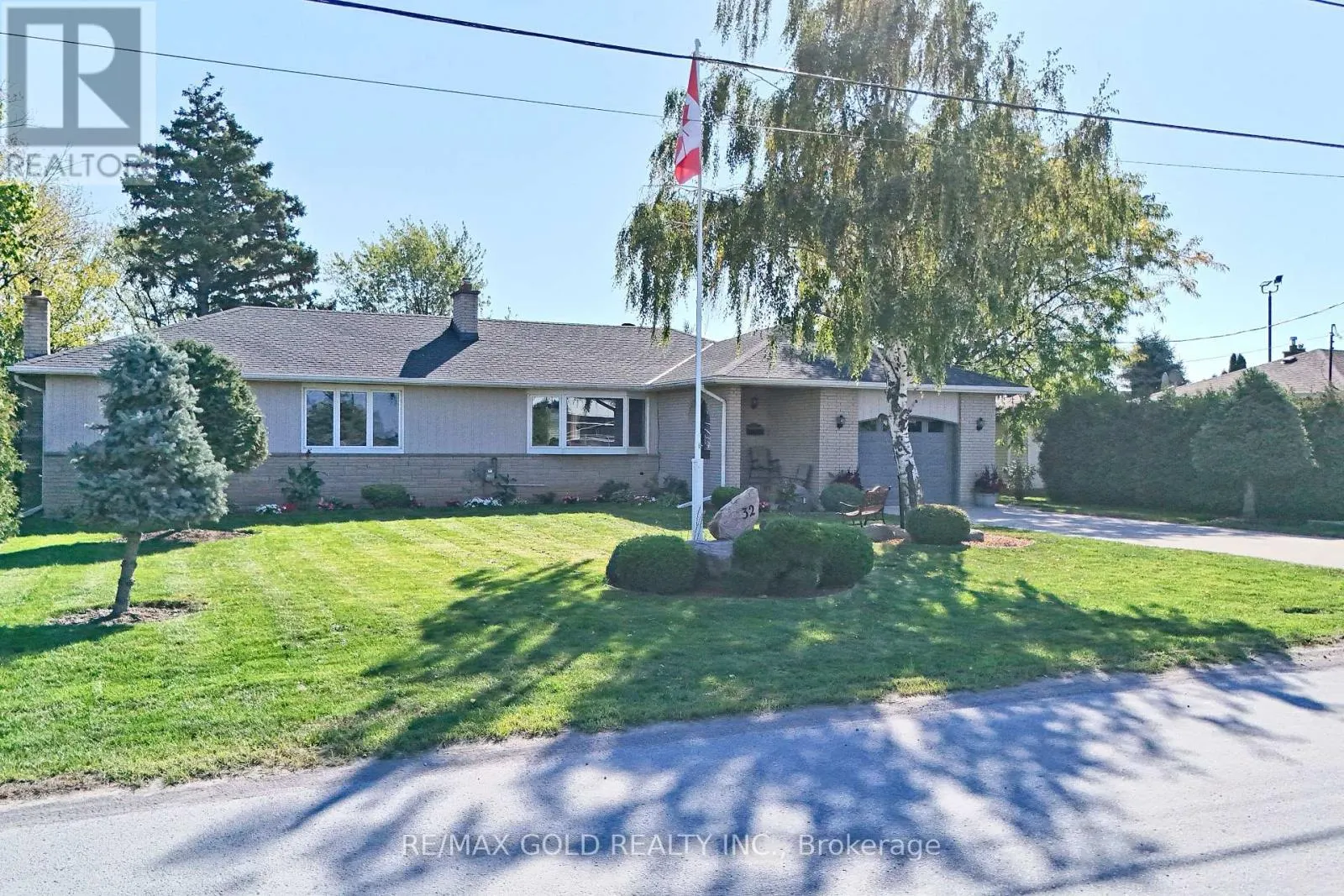 32 ORIOLE AVENUE