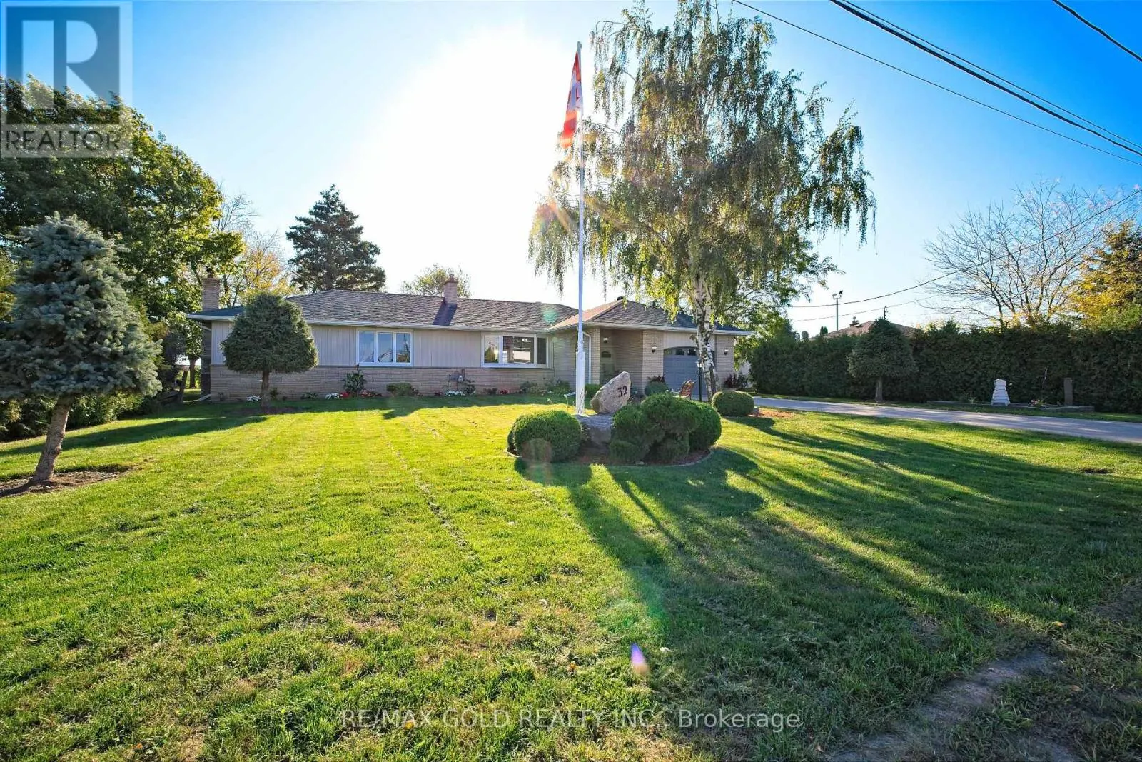 32 ORIOLE AVENUE