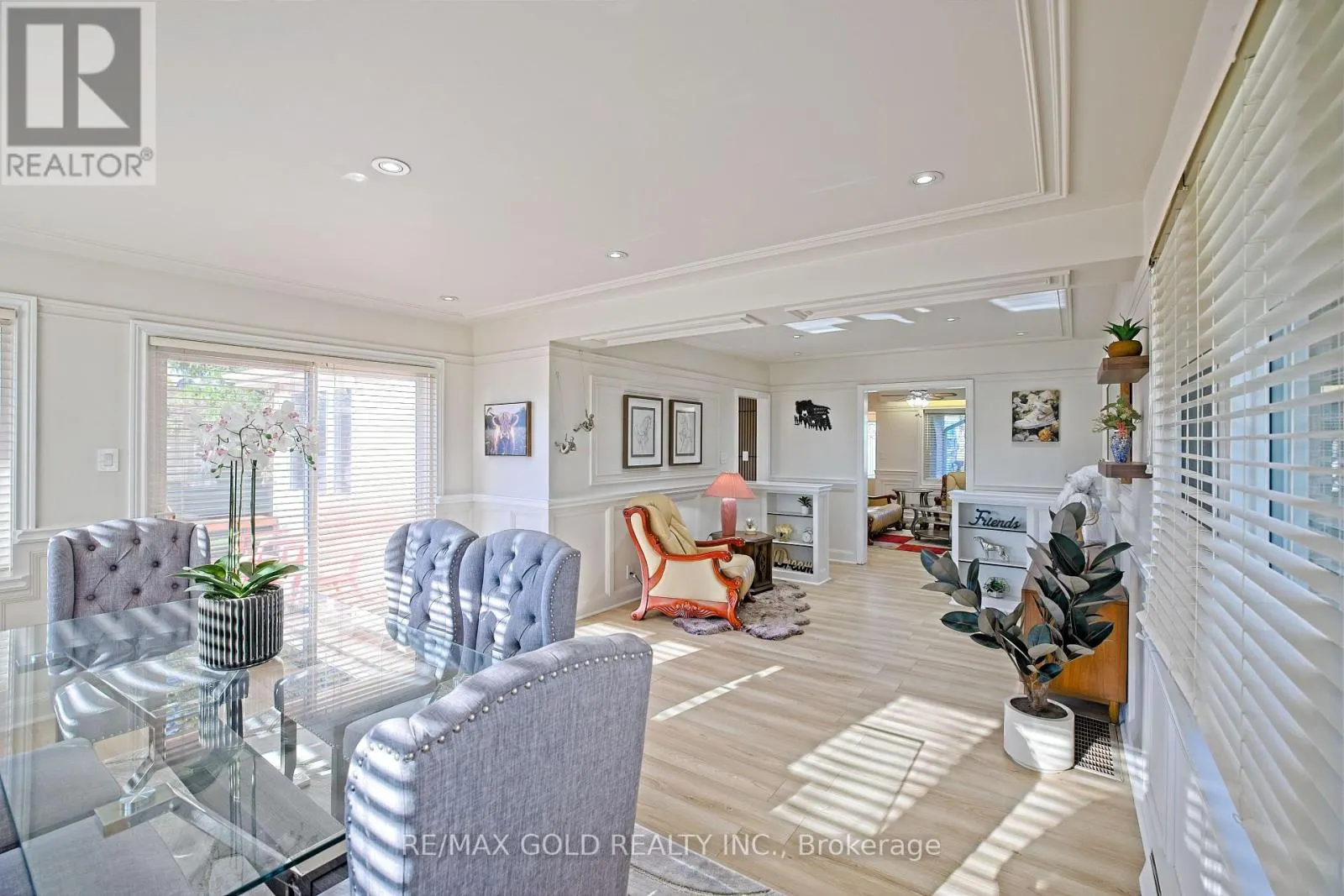32 ORIOLE AVENUE