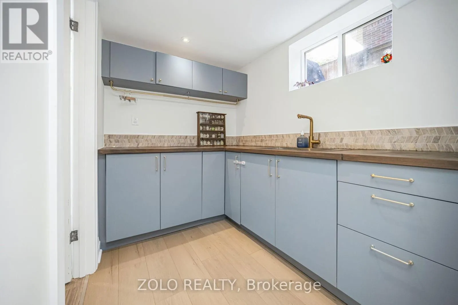 115 WELBOURN DRIVE