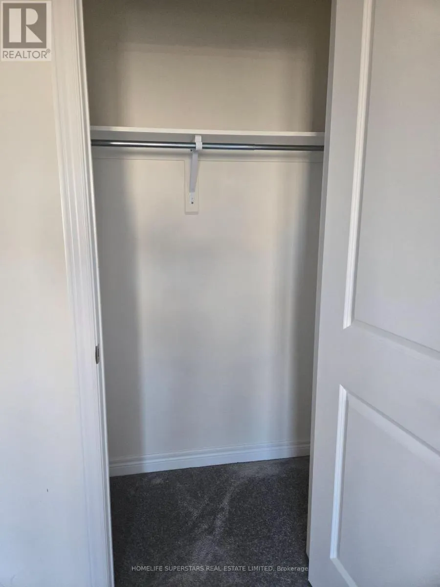 28 ROYWOOD STREET