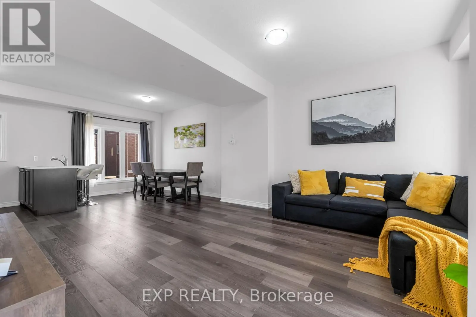 15 - 19 PICARDY DRIVE