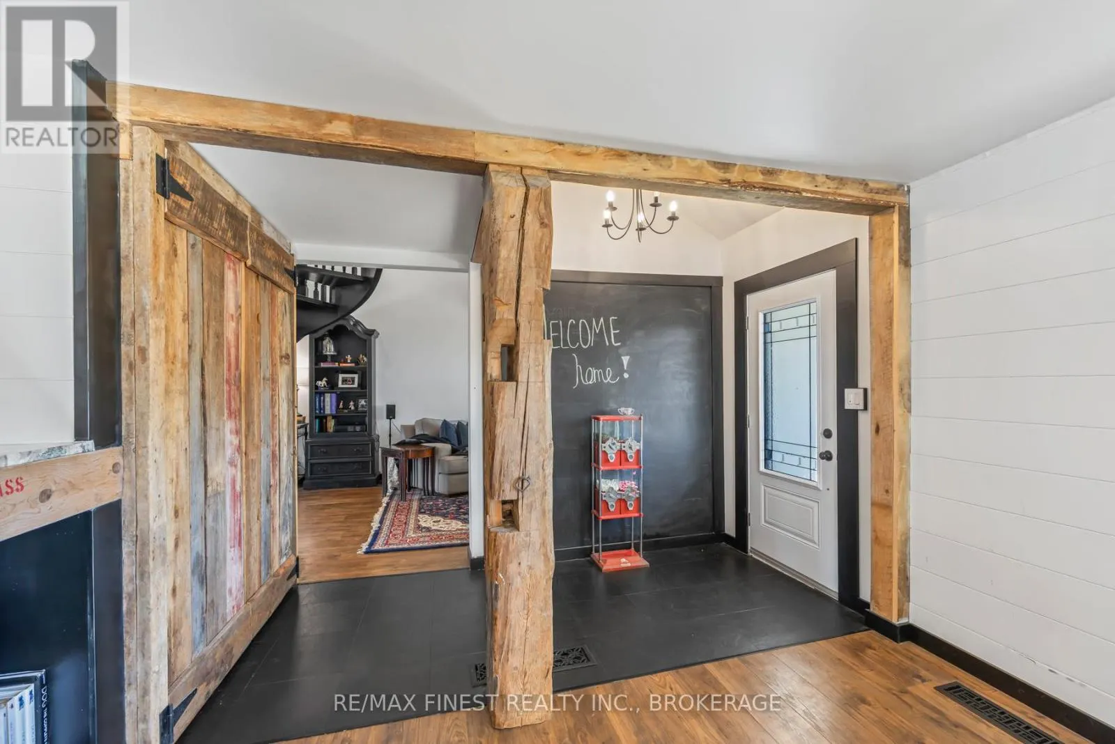 2313 SYDENHAM ROAD