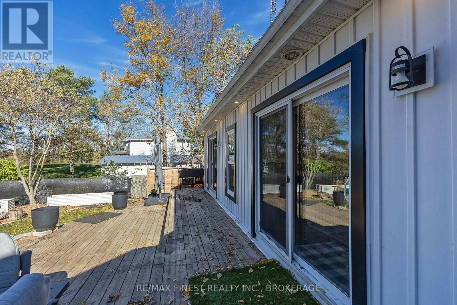 2313 SYDENHAM ROAD