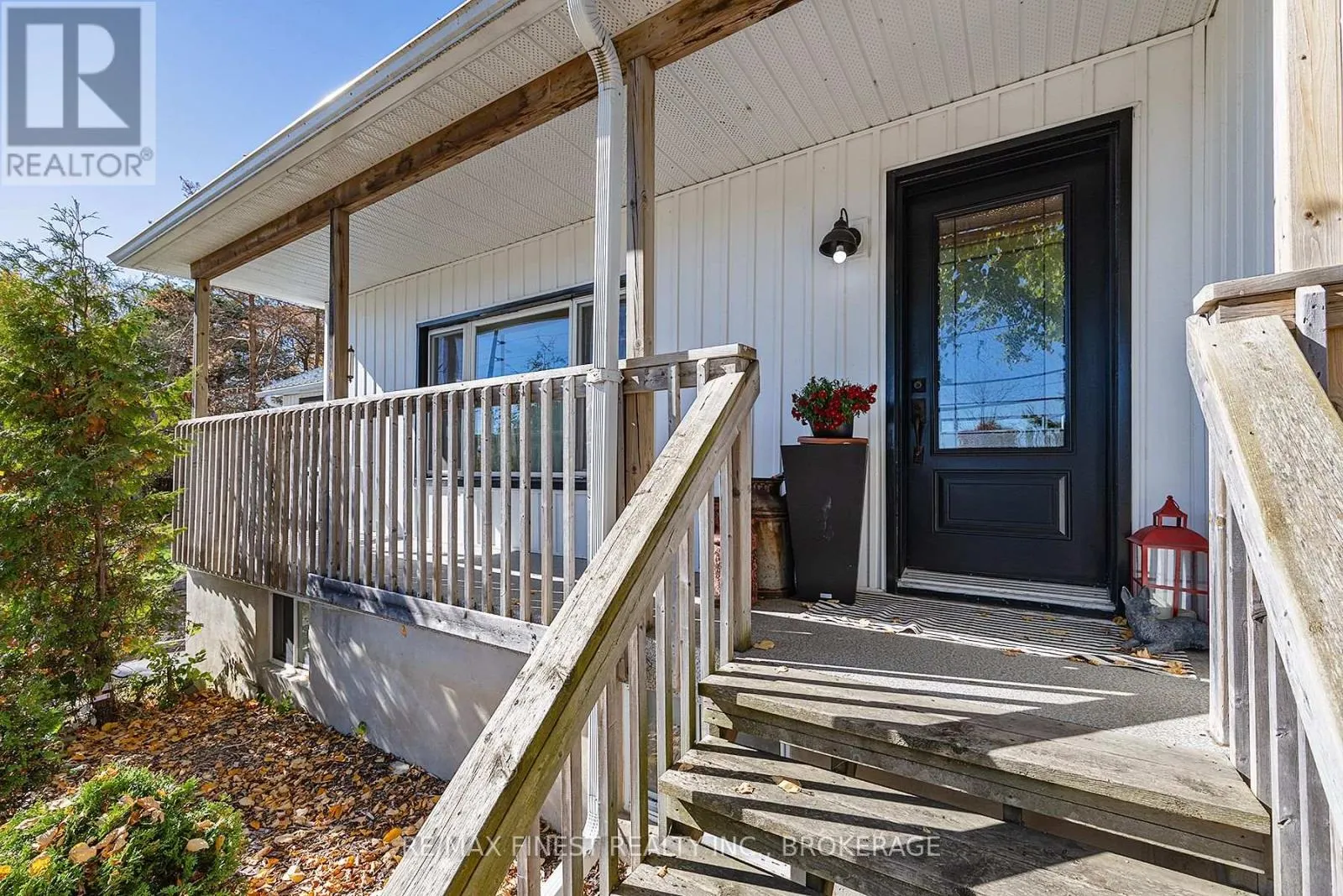 2313 SYDENHAM ROAD