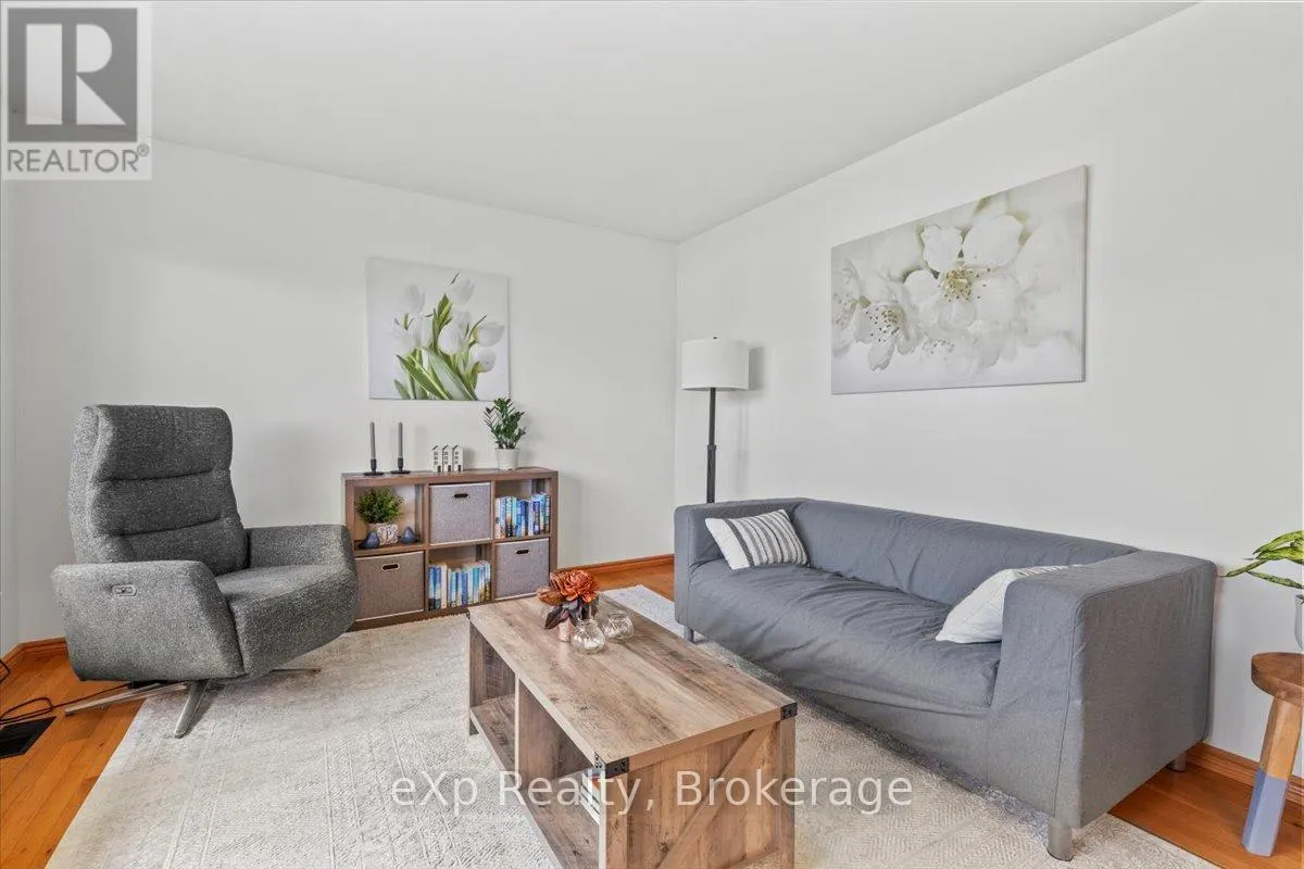 158 6TH AVENUE