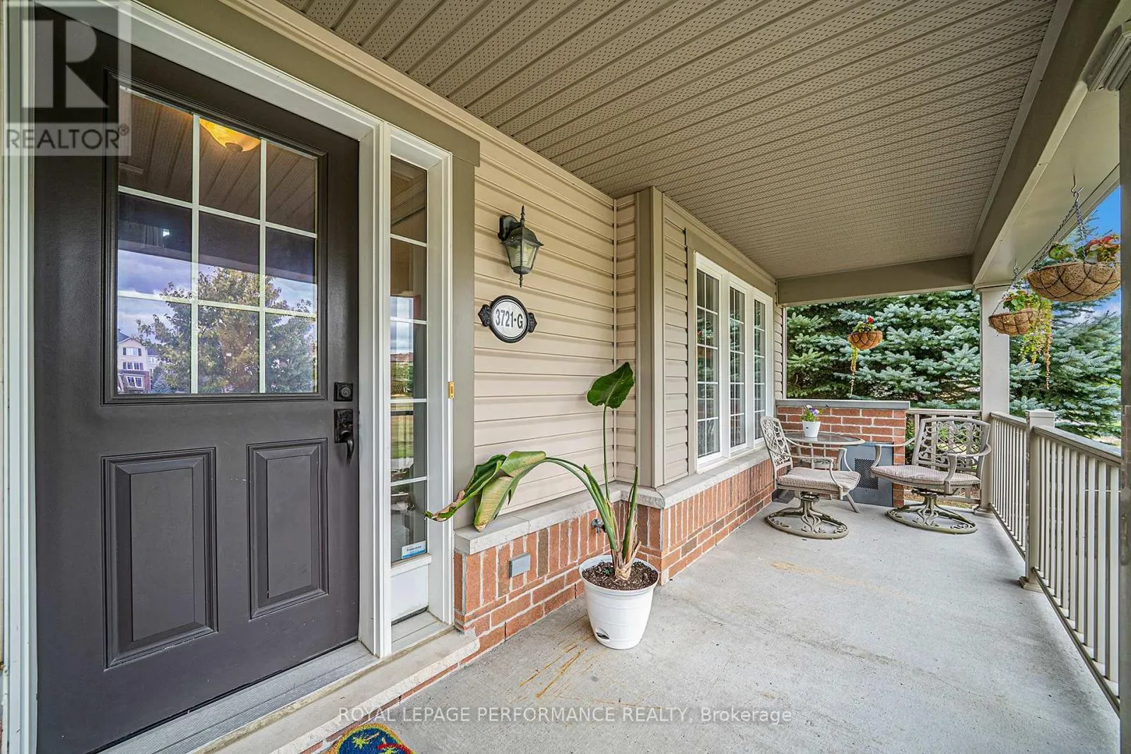 G - 3721 RIVERBREEZE STREET