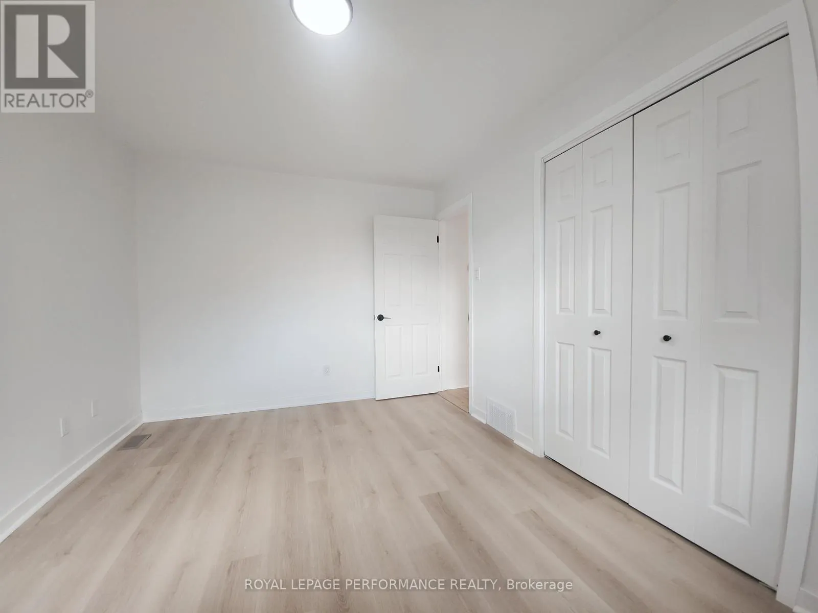 405 CARLETON STREET E