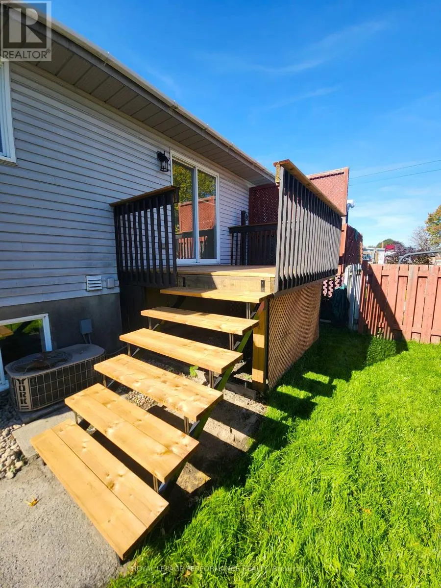405 CARLETON STREET E