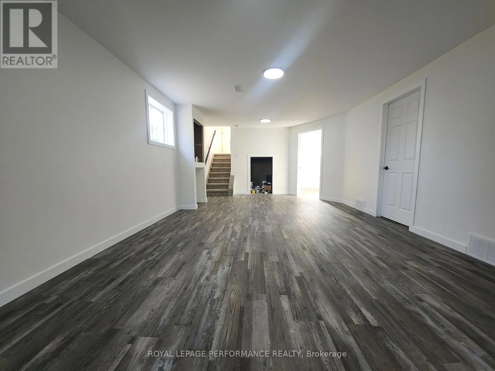 405 CARLETON STREET E