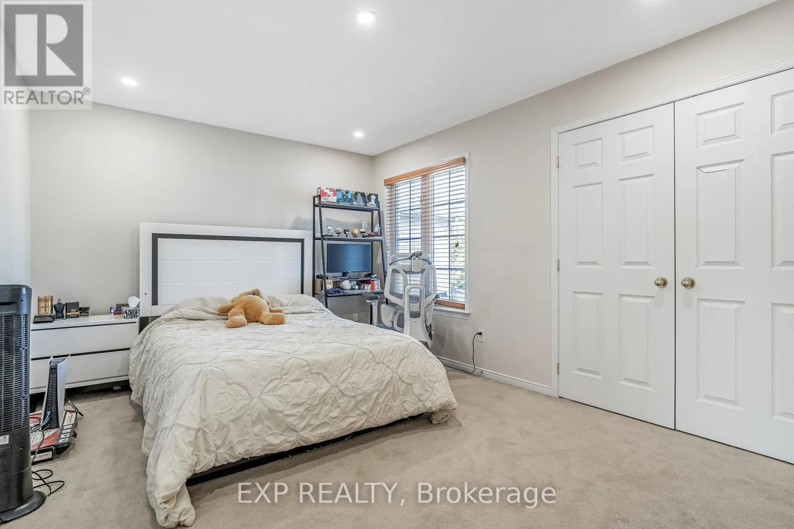 423 DUNDONALD DRIVE