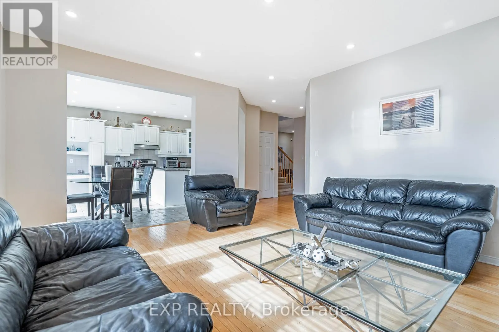 423 DUNDONALD DRIVE