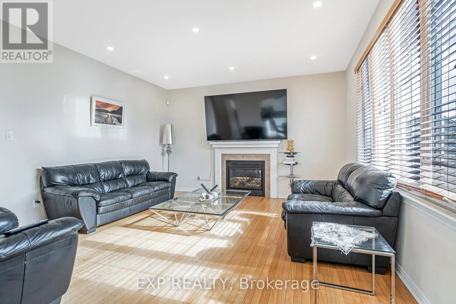 423 DUNDONALD DRIVE
