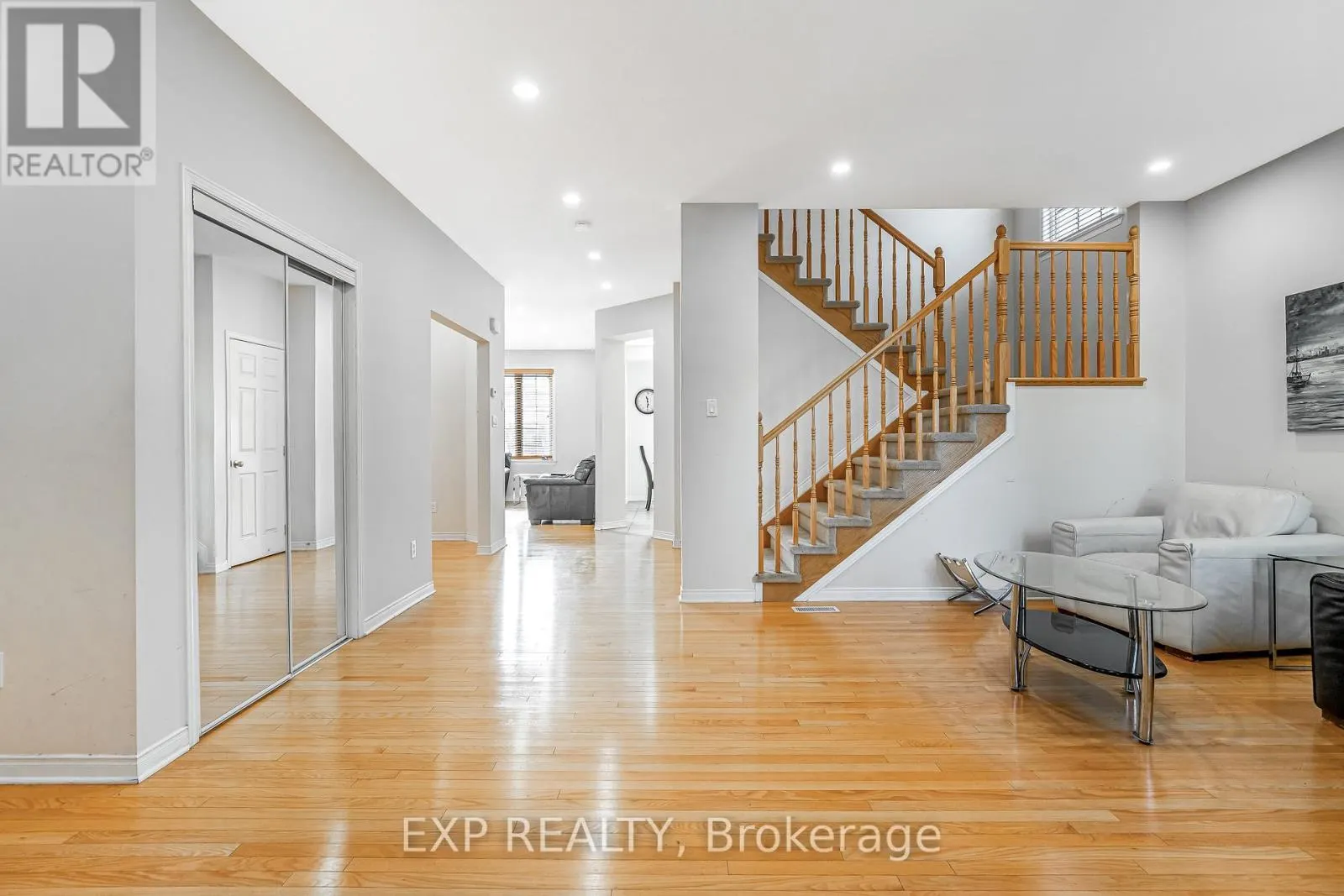 423 DUNDONALD DRIVE
