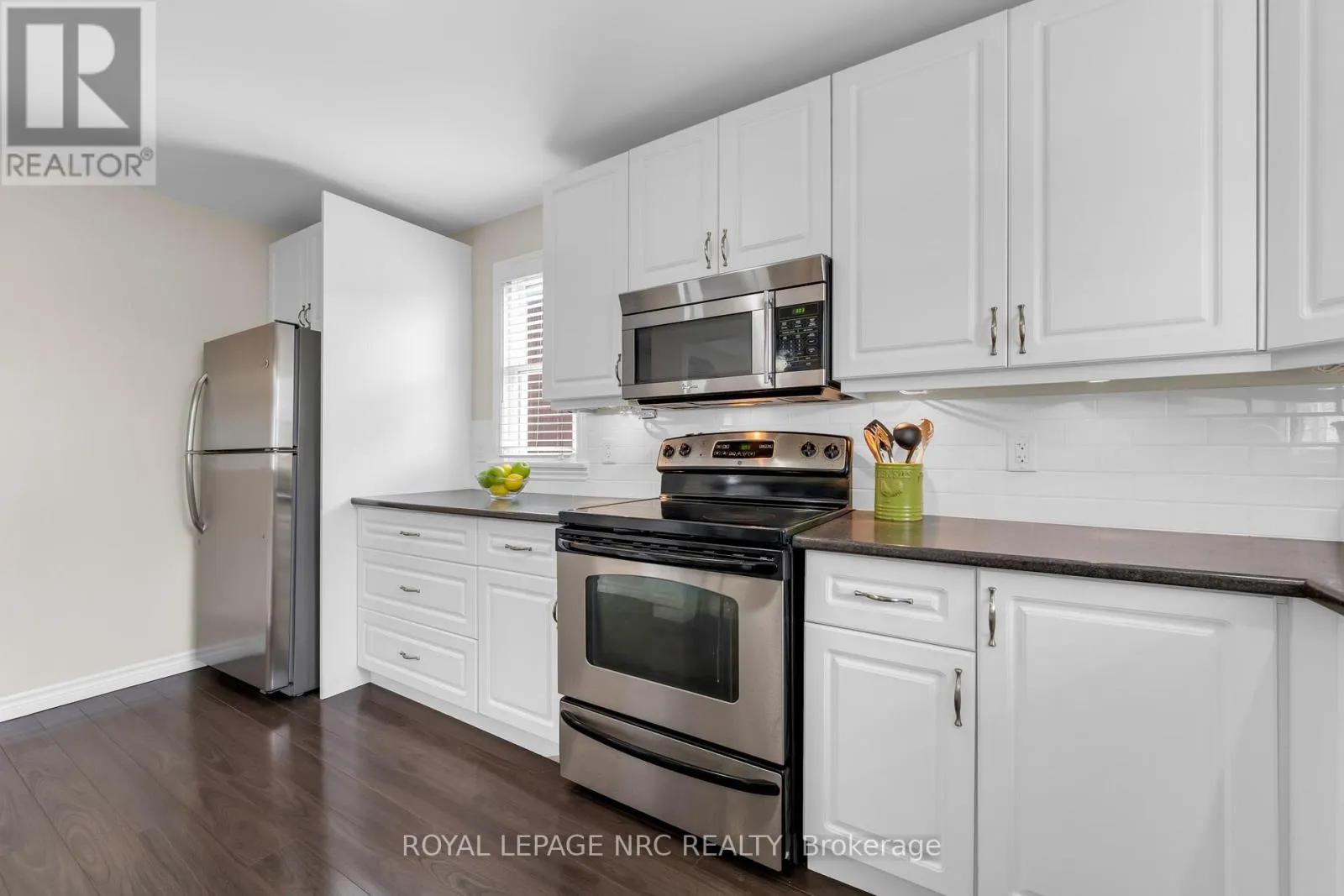 475 EAST 38TH STREET