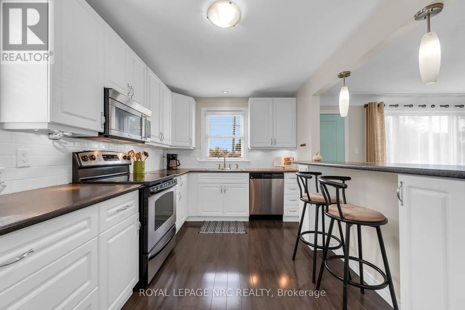 475 EAST 38TH STREET