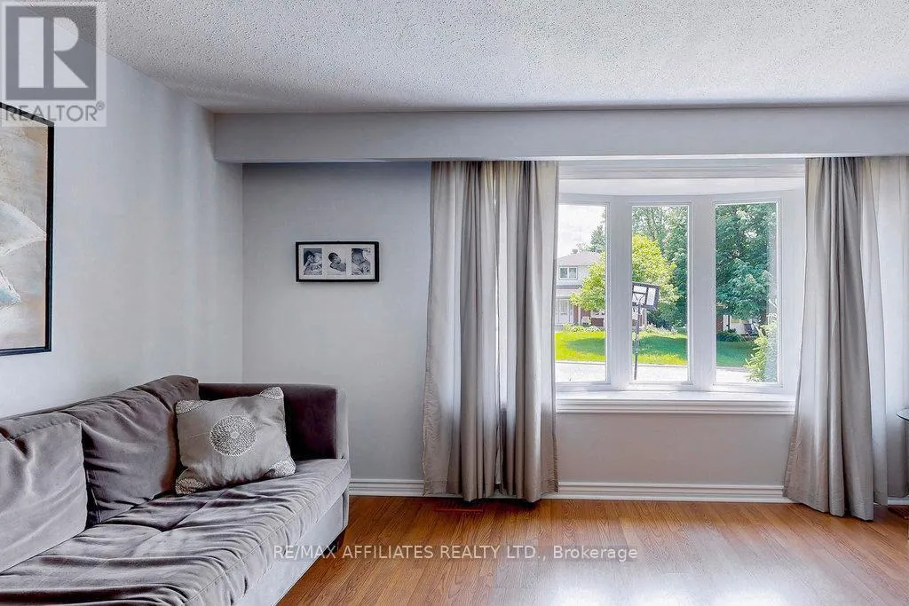 22 RED MAPLE CRESCENT