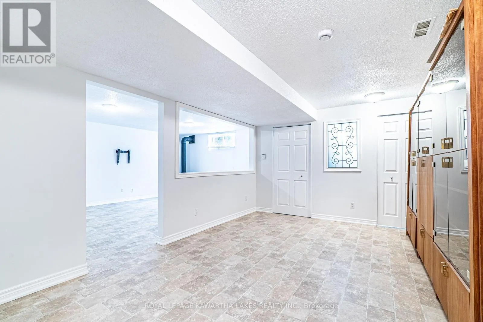 83 LORI BOULEVARD