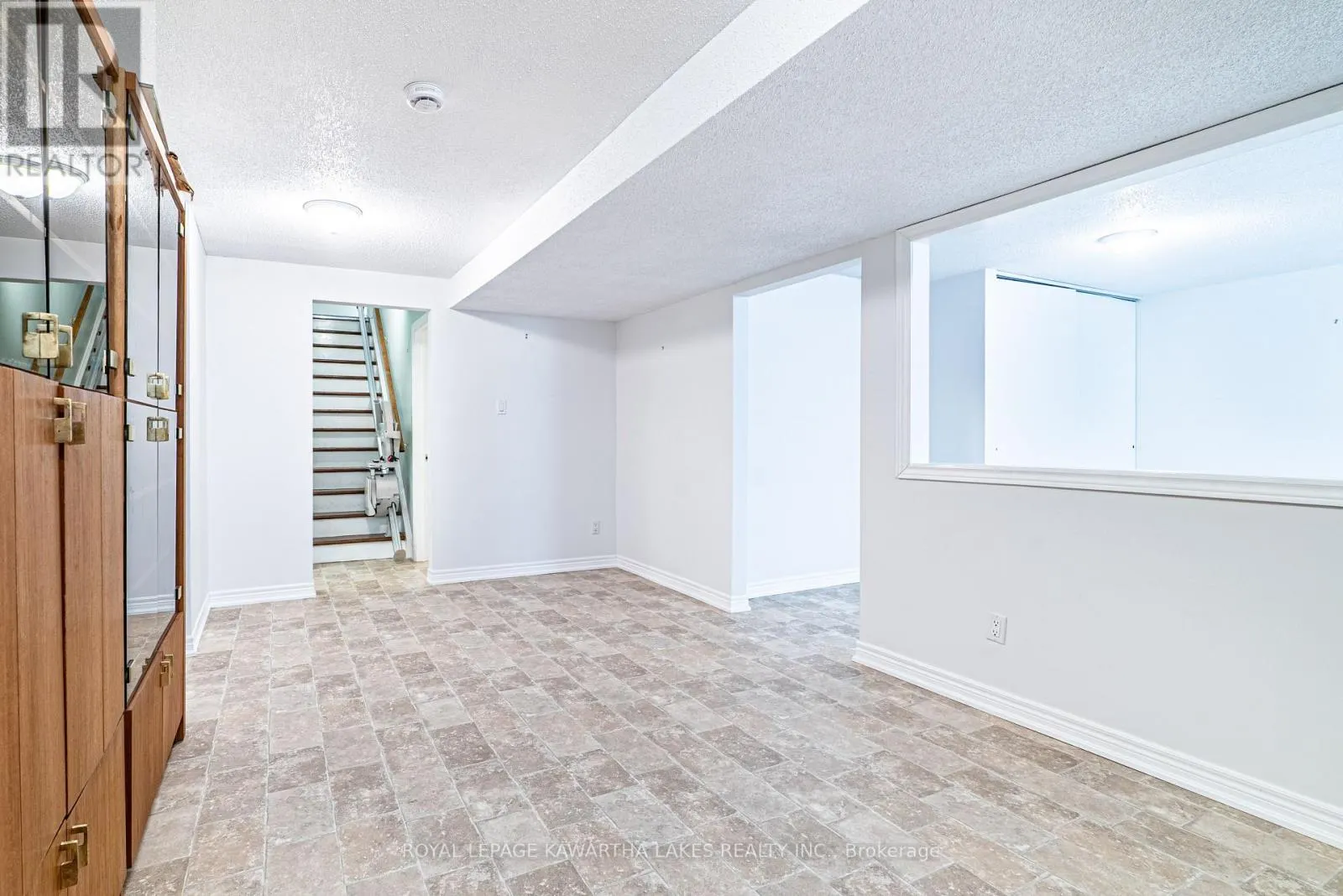 83 LORI BOULEVARD