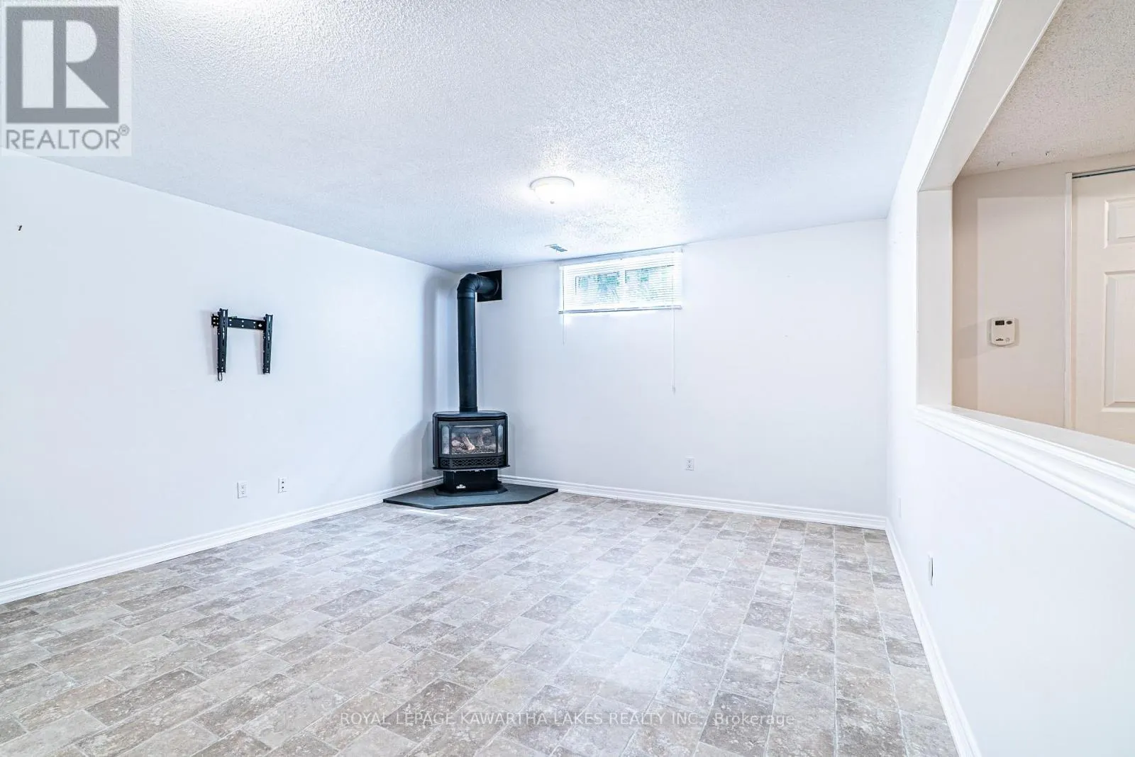 83 LORI BOULEVARD