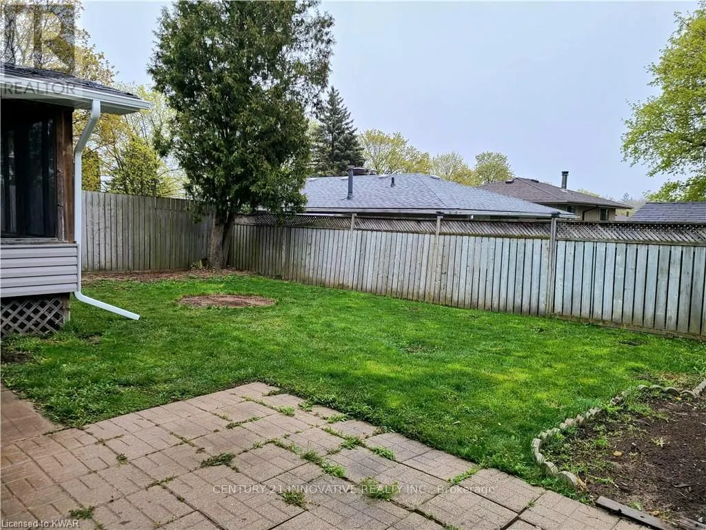 75 PEPPERWOOD CRESCENT