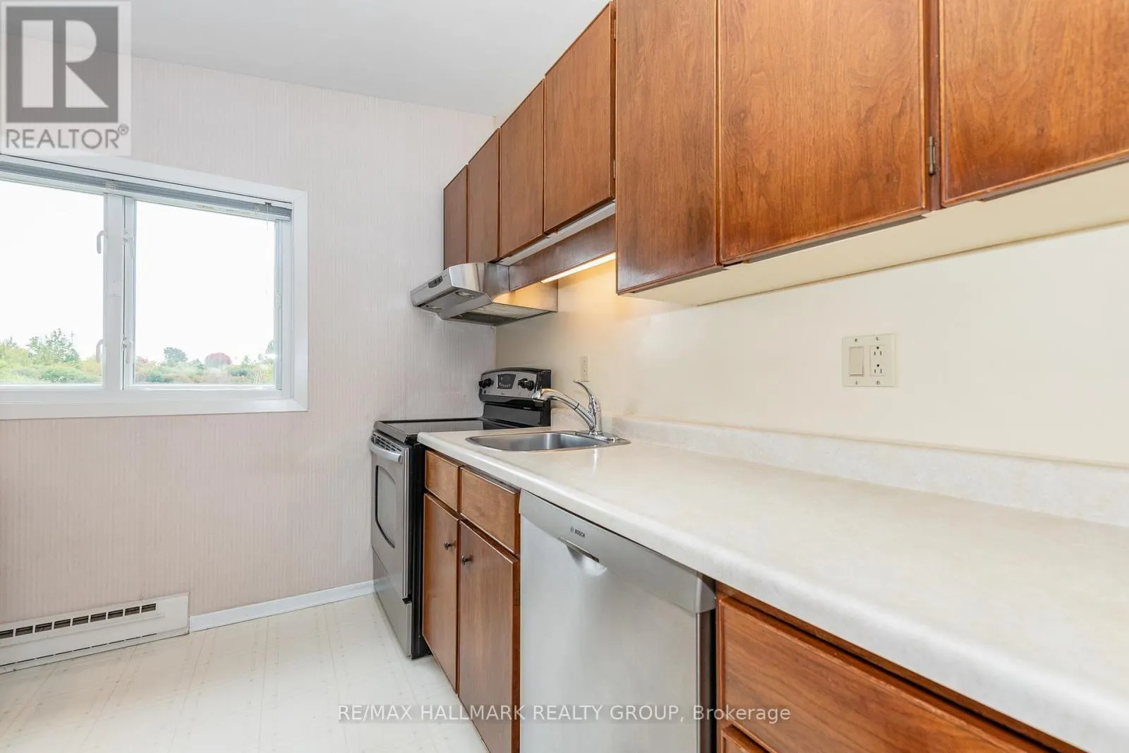 64 SULLIVAN AVENUE