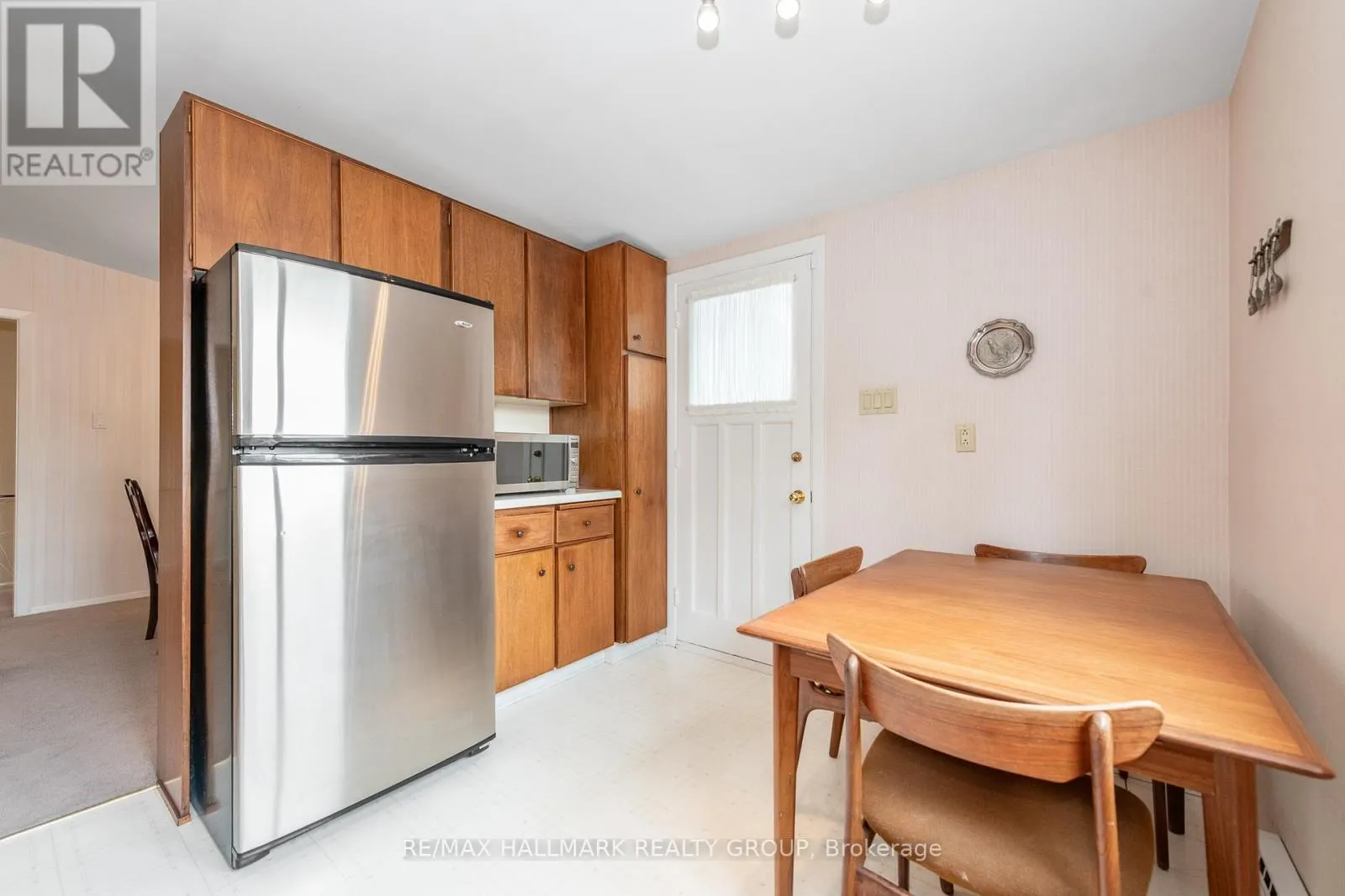 64 SULLIVAN AVENUE