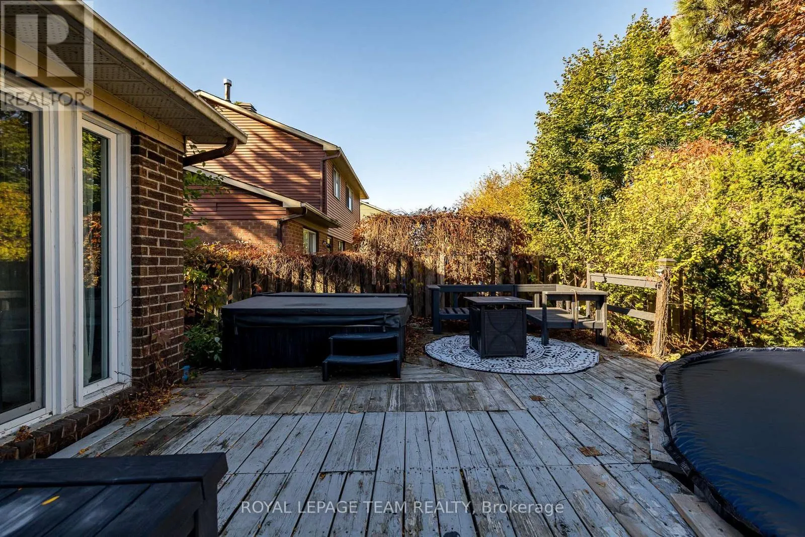19 MCLENNAN WAY