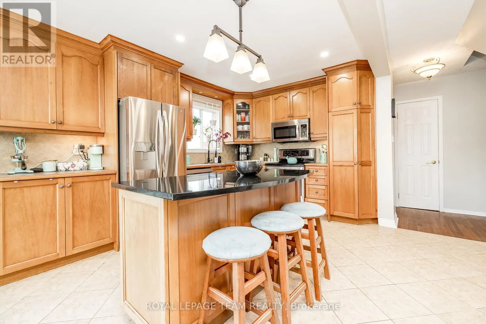 19 MCLENNAN WAY