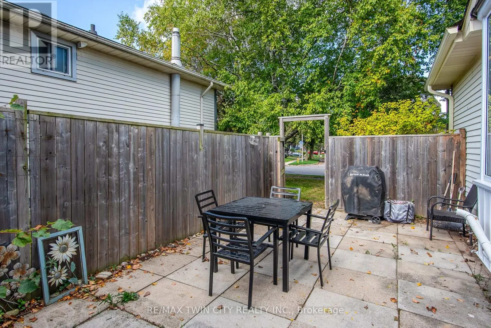19 KEEWATIN AVENUE