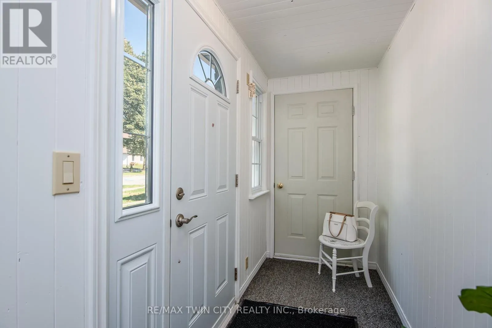 19 KEEWATIN AVENUE