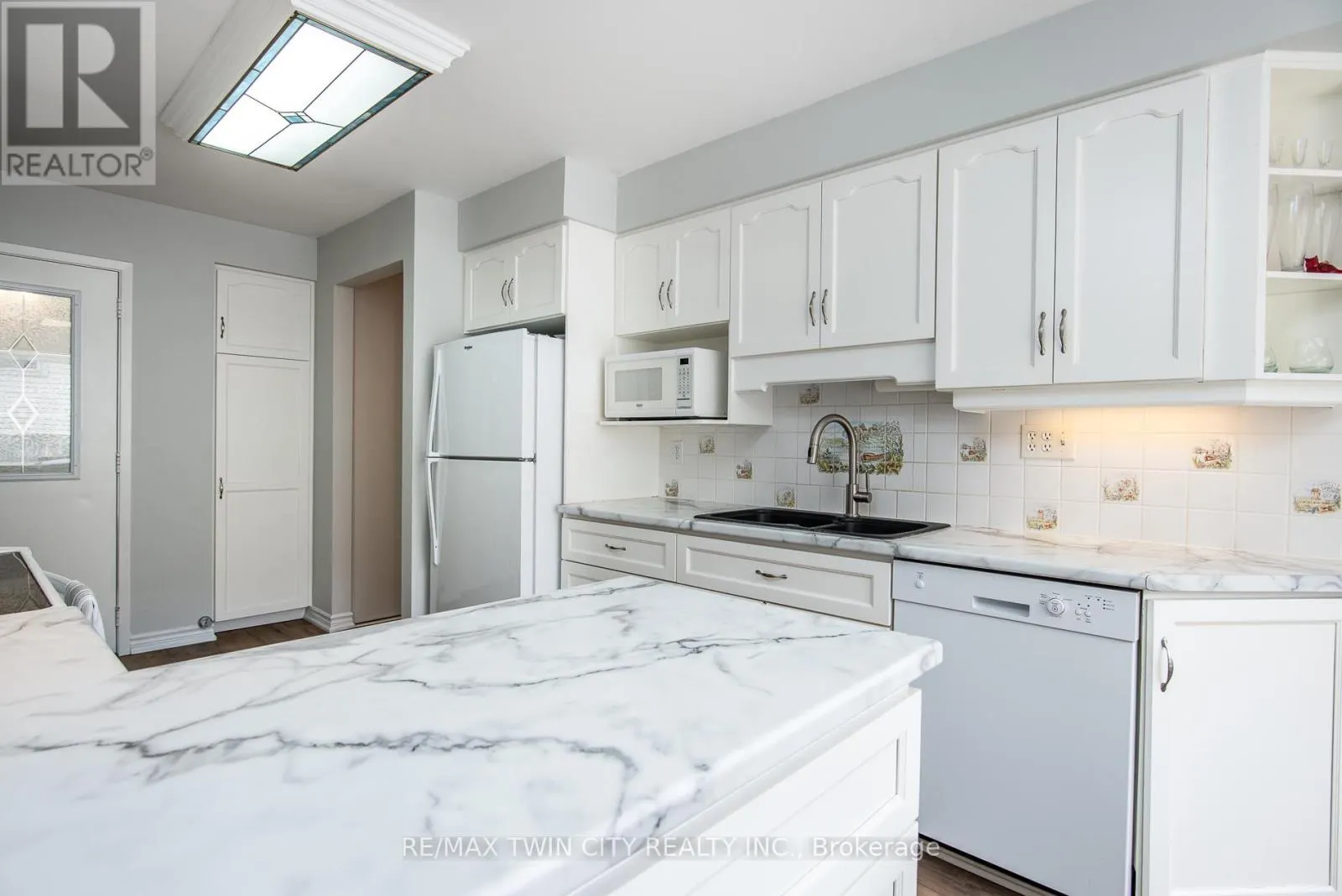 19 KEEWATIN AVENUE