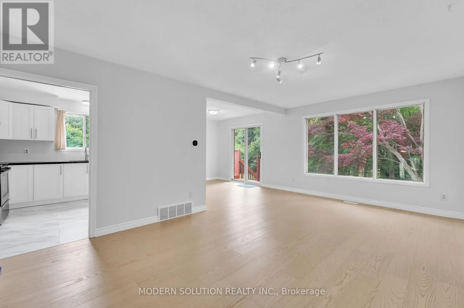 370A CHURCHILL COURT