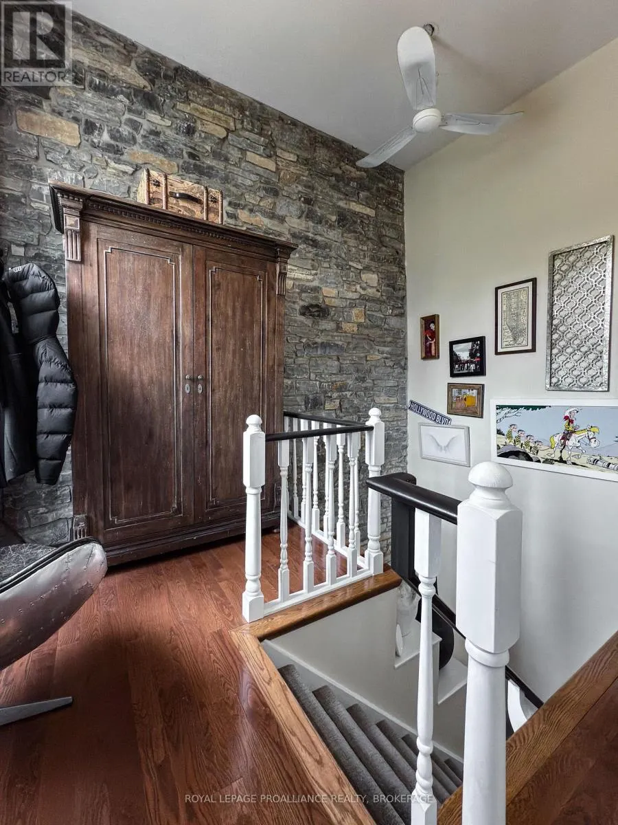 7 - 131 KING STREET E, #7