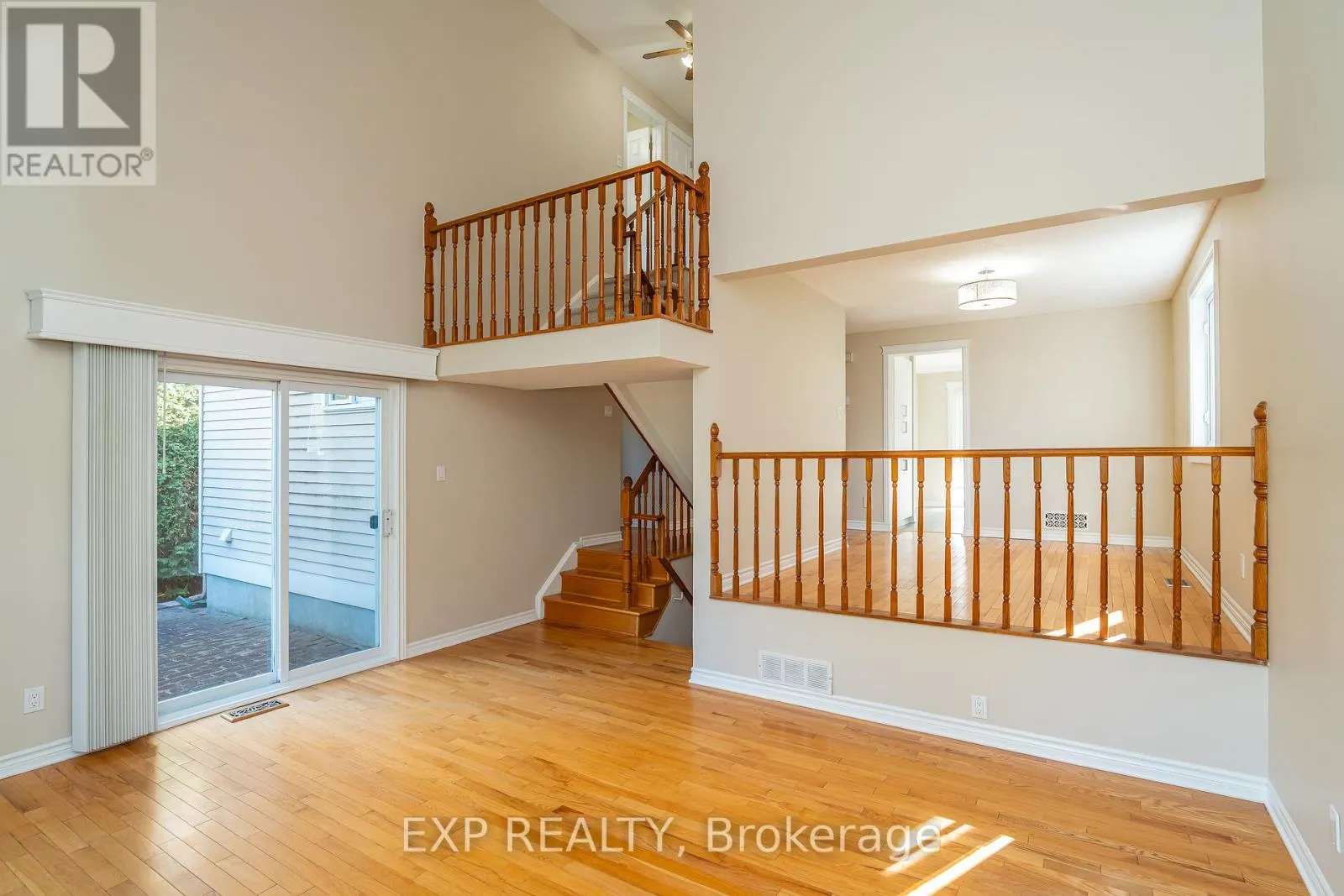 32 MAPLE VIEW CRESCENT