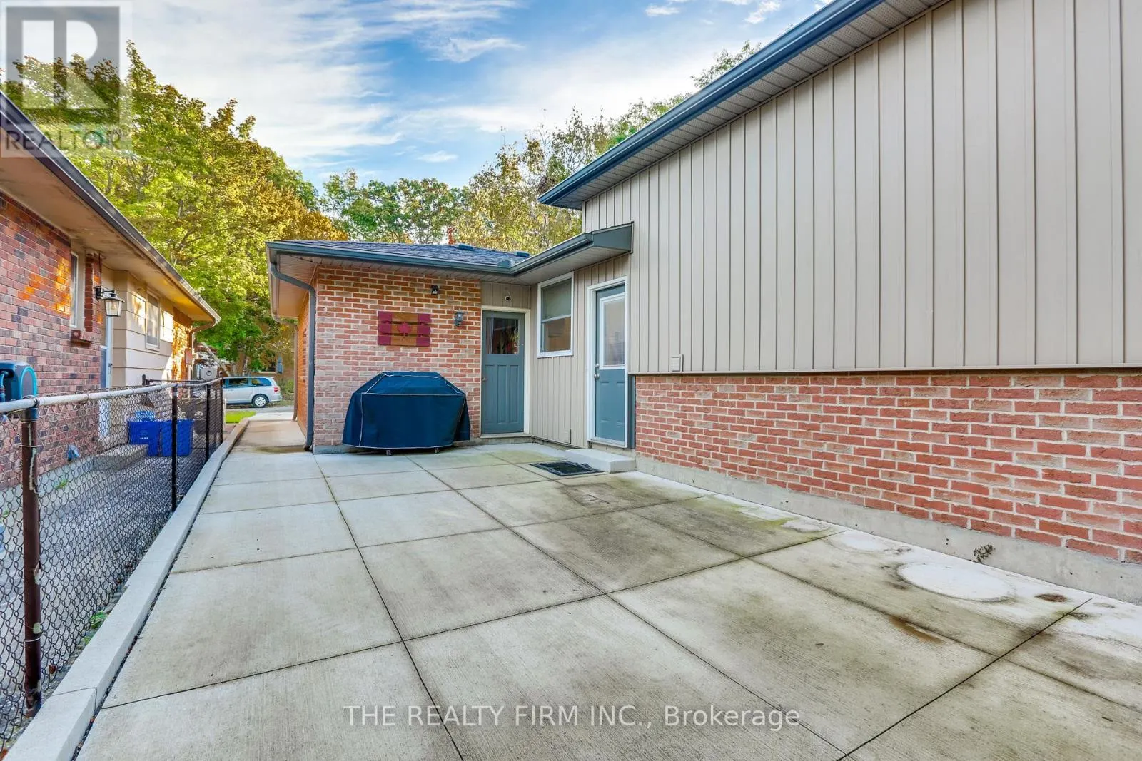 83 FAIRLANE ROAD