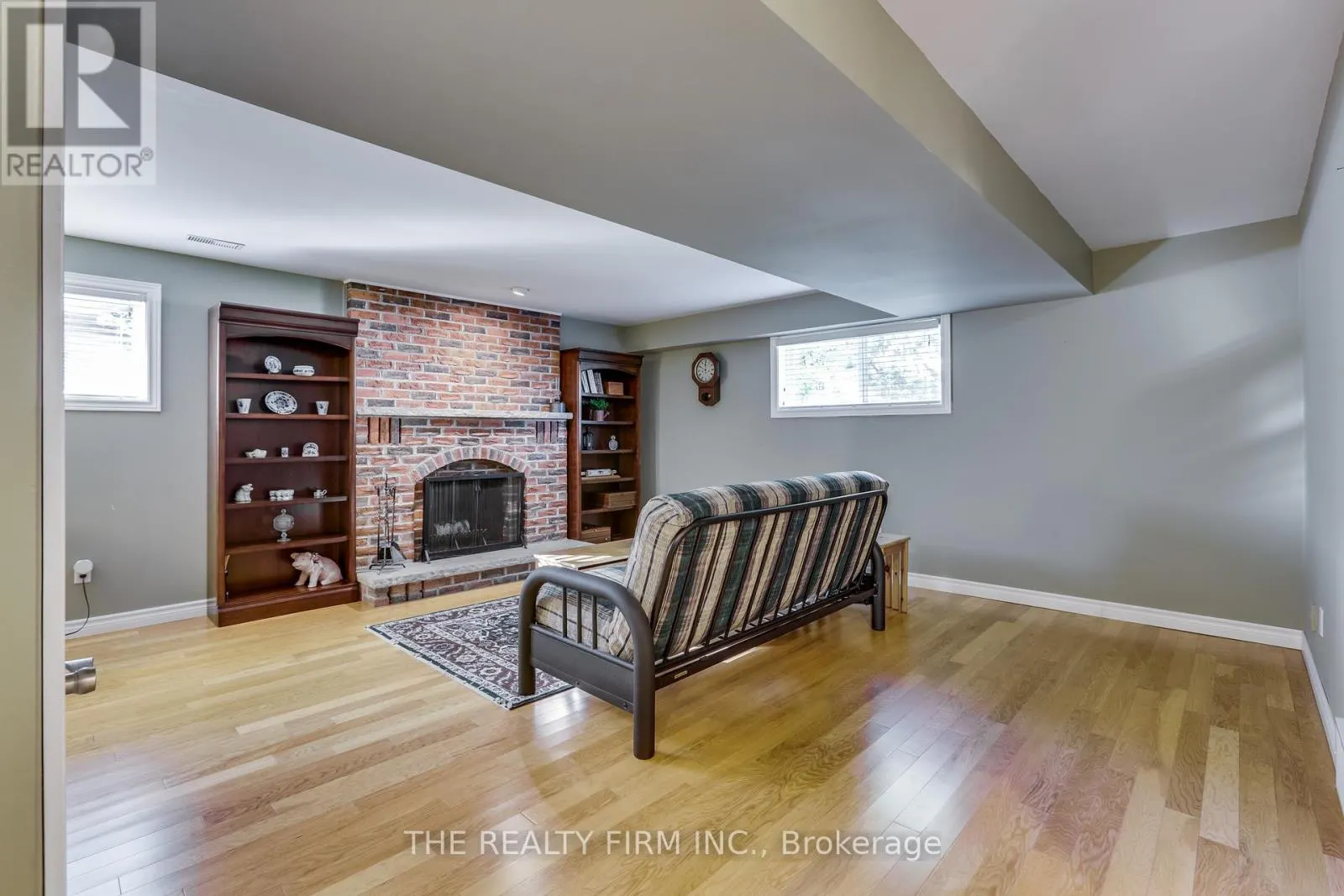 83 FAIRLANE ROAD