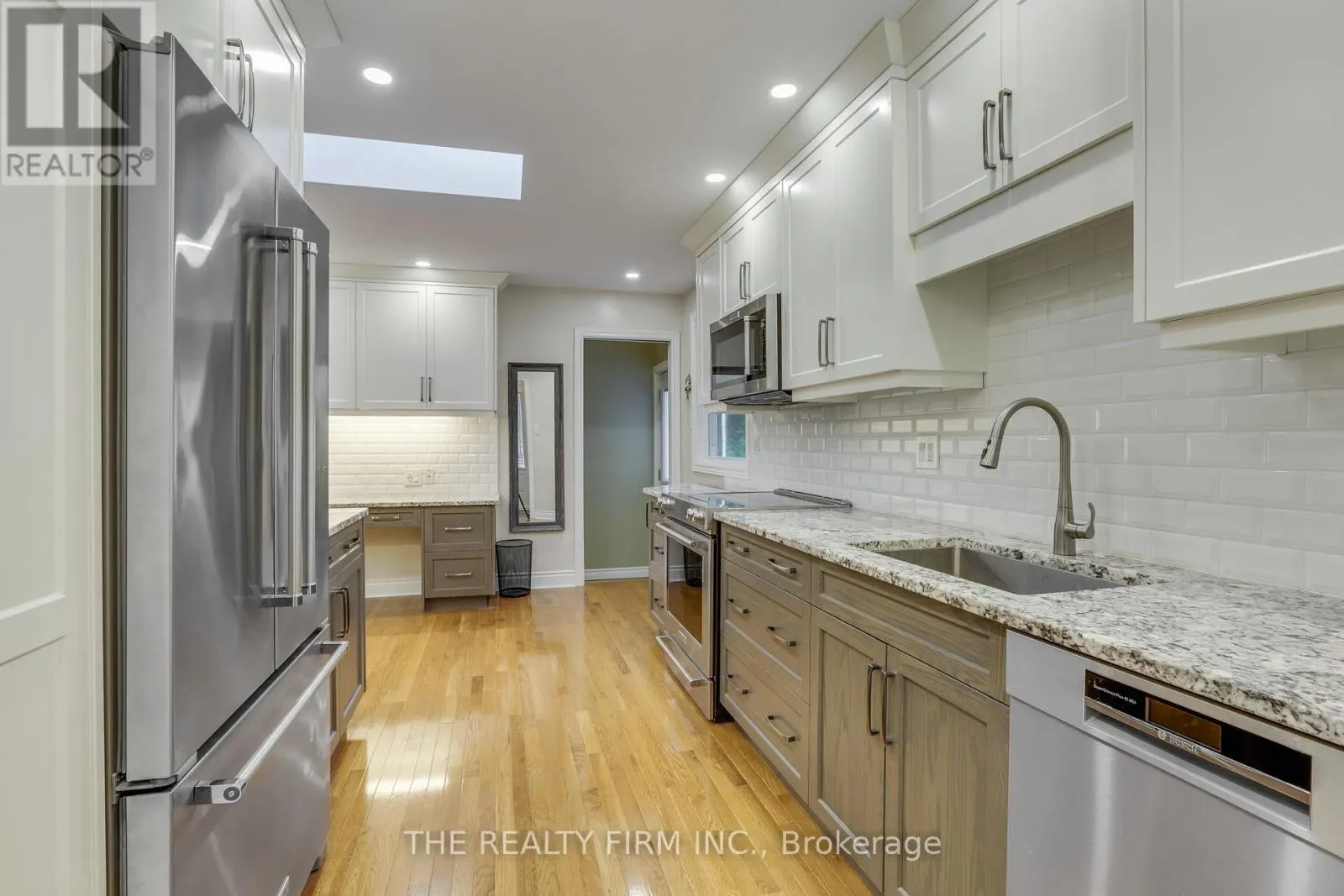 83 FAIRLANE ROAD