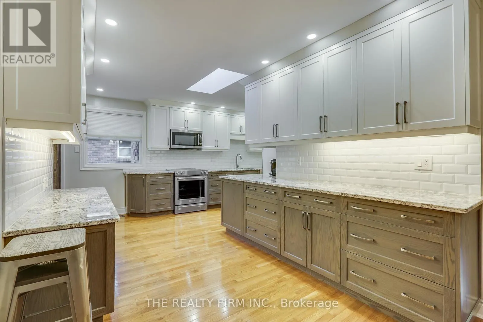 83 FAIRLANE ROAD