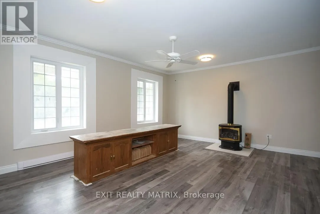 1429 MEADOW DRIVE