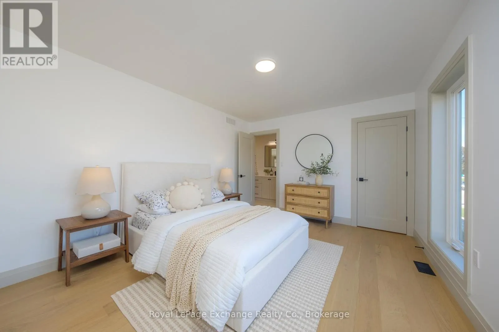 2 MARSHALL PLACE