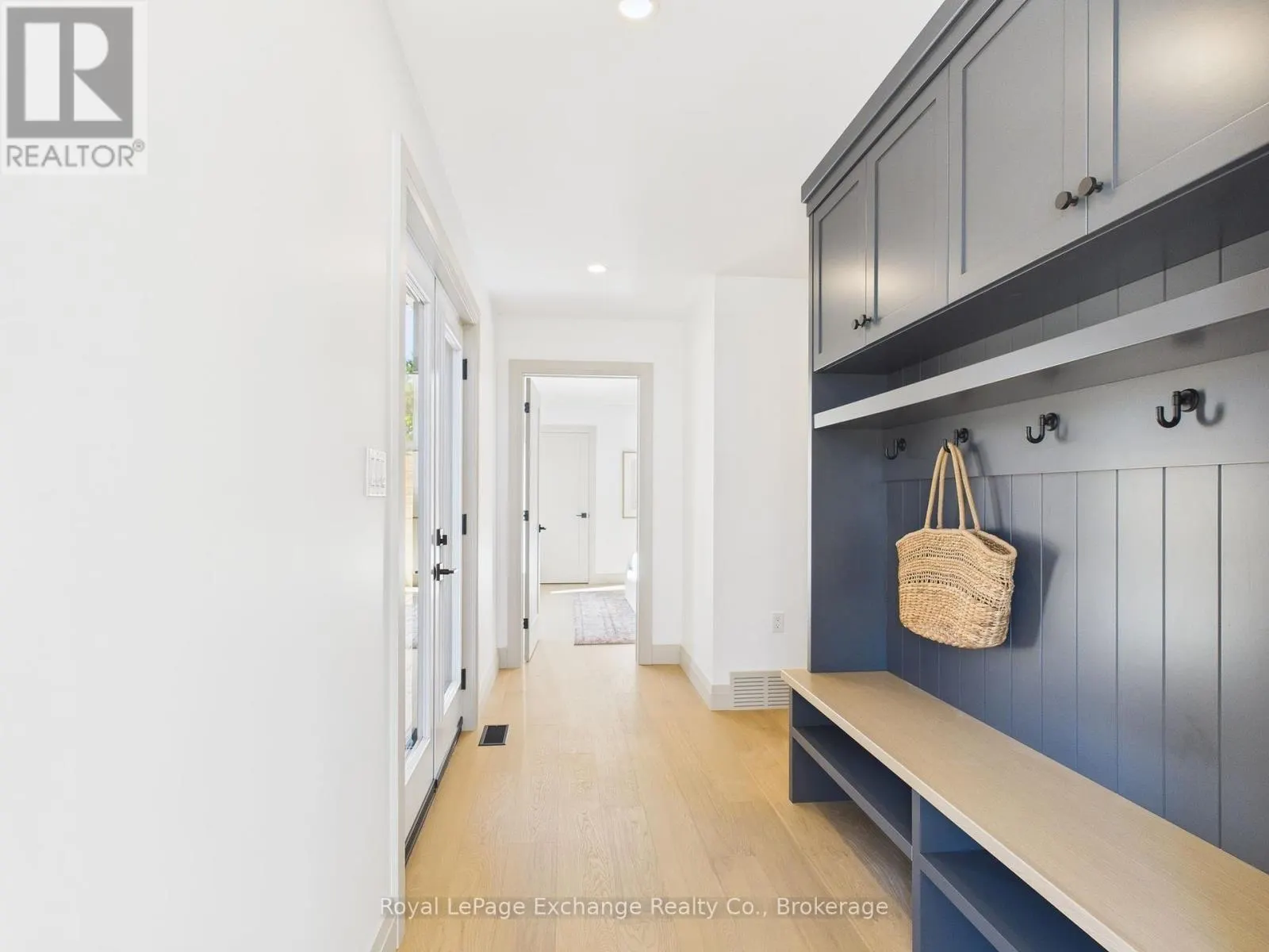 2 MARSHALL PLACE